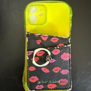 ✨iPhone 12 Case✨️